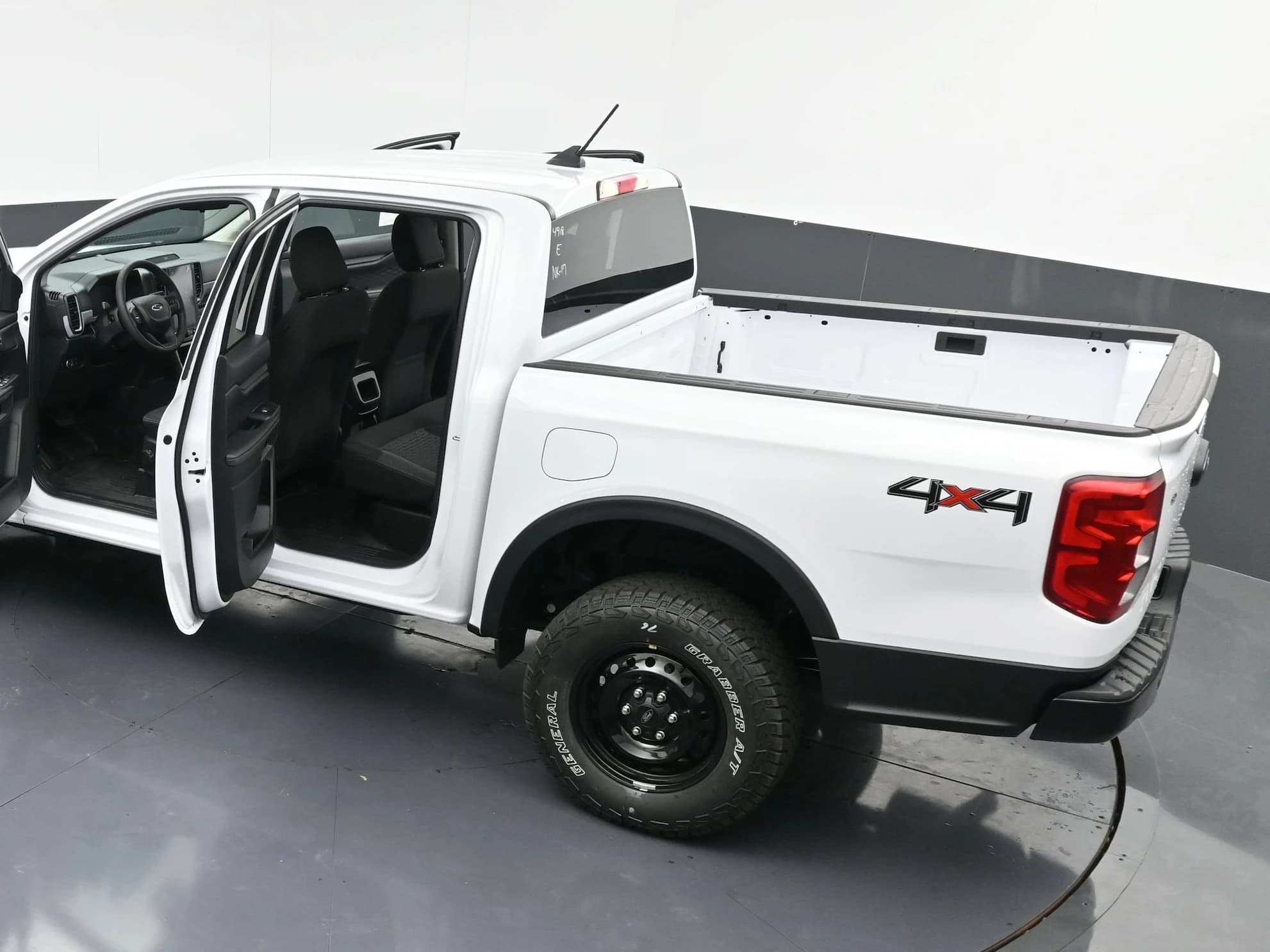 Ford Ranger XL 4WD SuperCrew 5' Box 2026 — side view