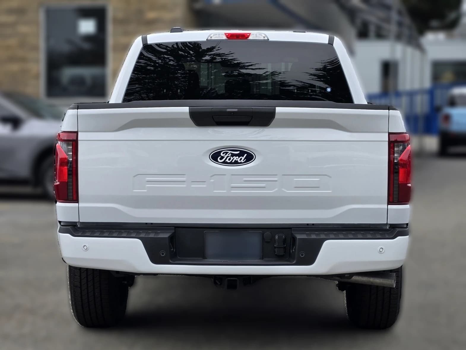 Ford F-150 STX 2WD SuperCrew 5.5' Box 2026 — side view