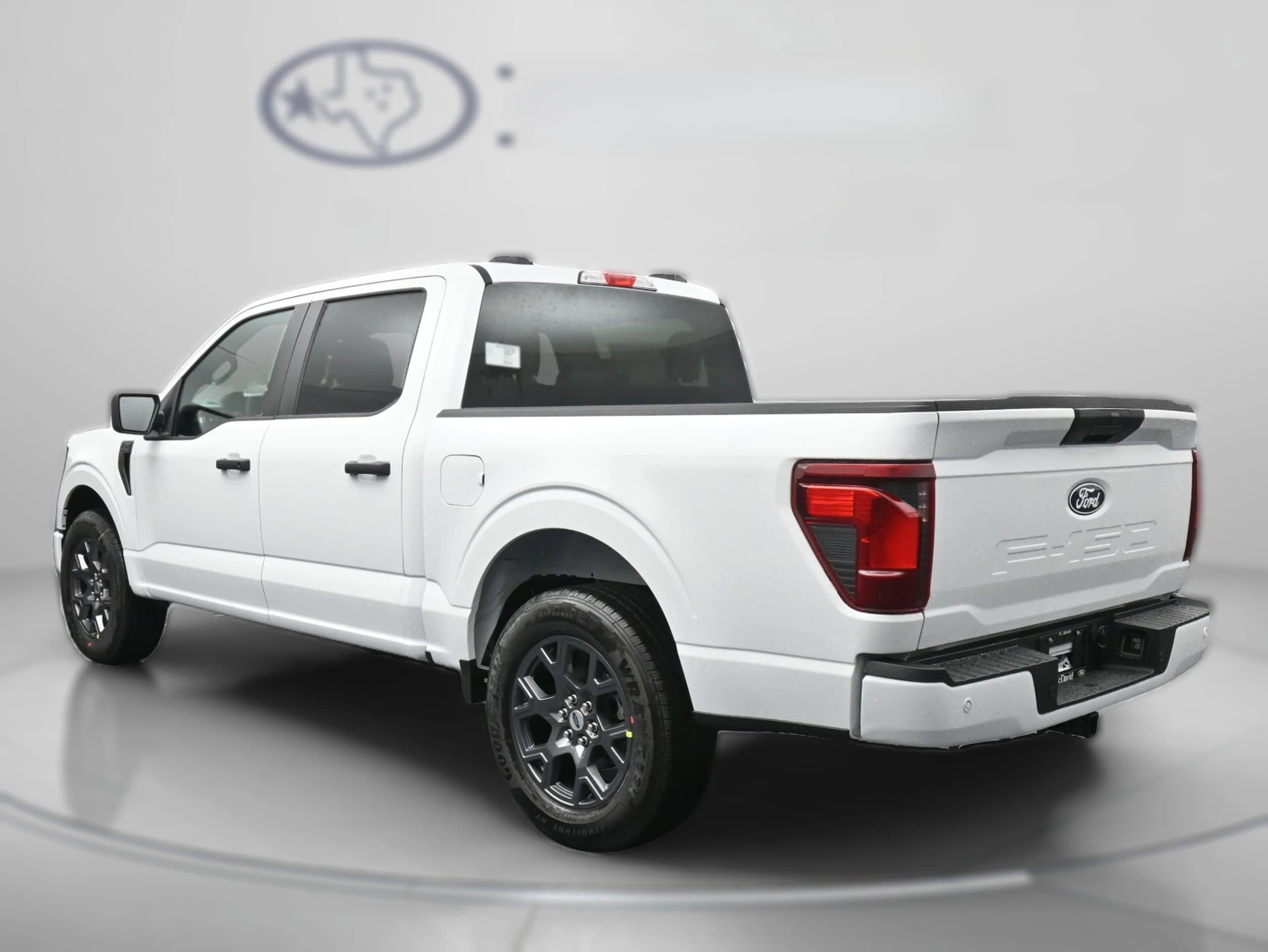 Ford F-150 STX 2WD SuperCrew 5.5' Box 2026 — side view