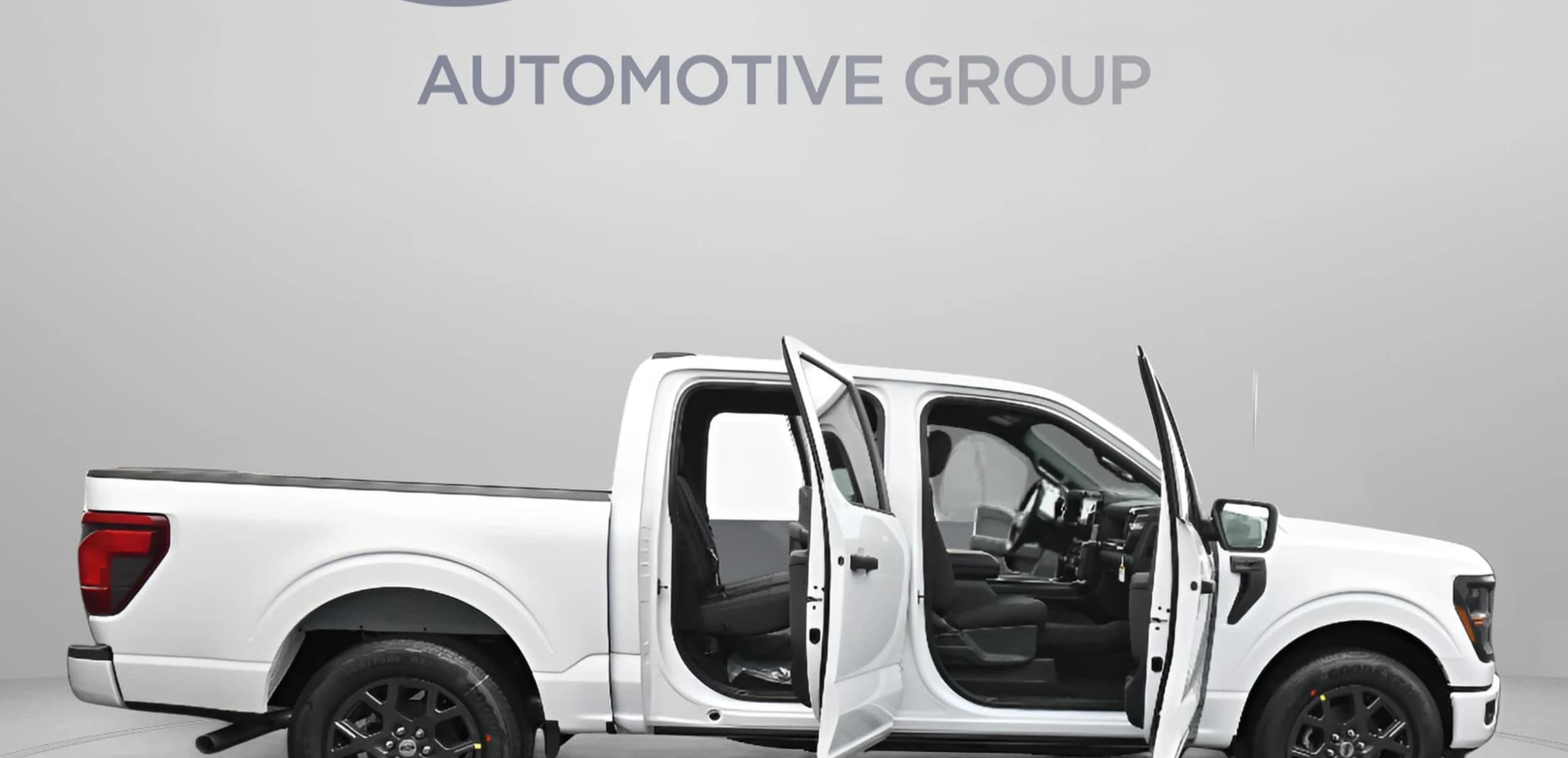 Ford F-150 STX 2WD SuperCrew 5.5' Box 2026 — side view