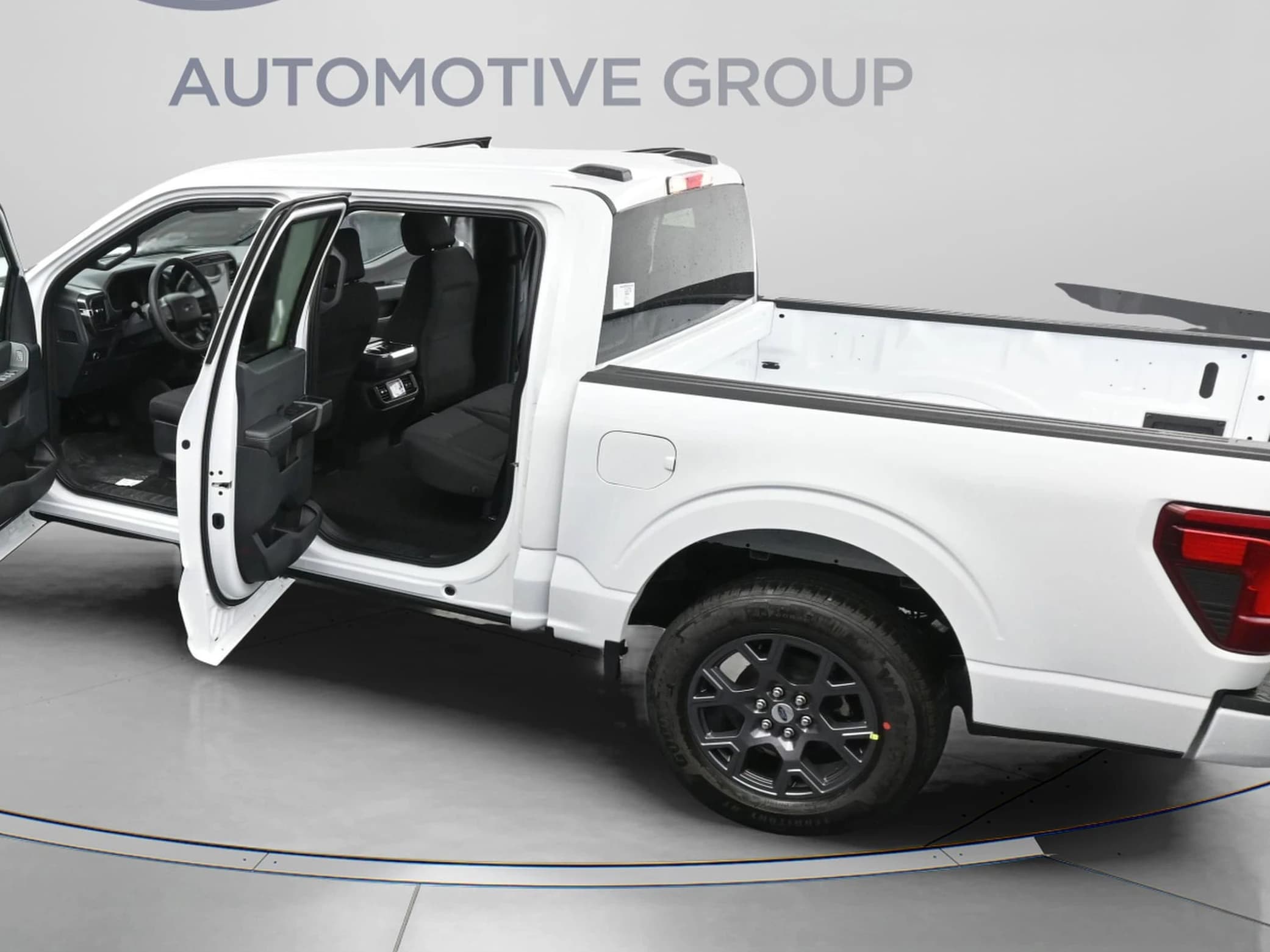 Ford F-150 STX 2WD SuperCrew 5.5' Box 2026 — side view