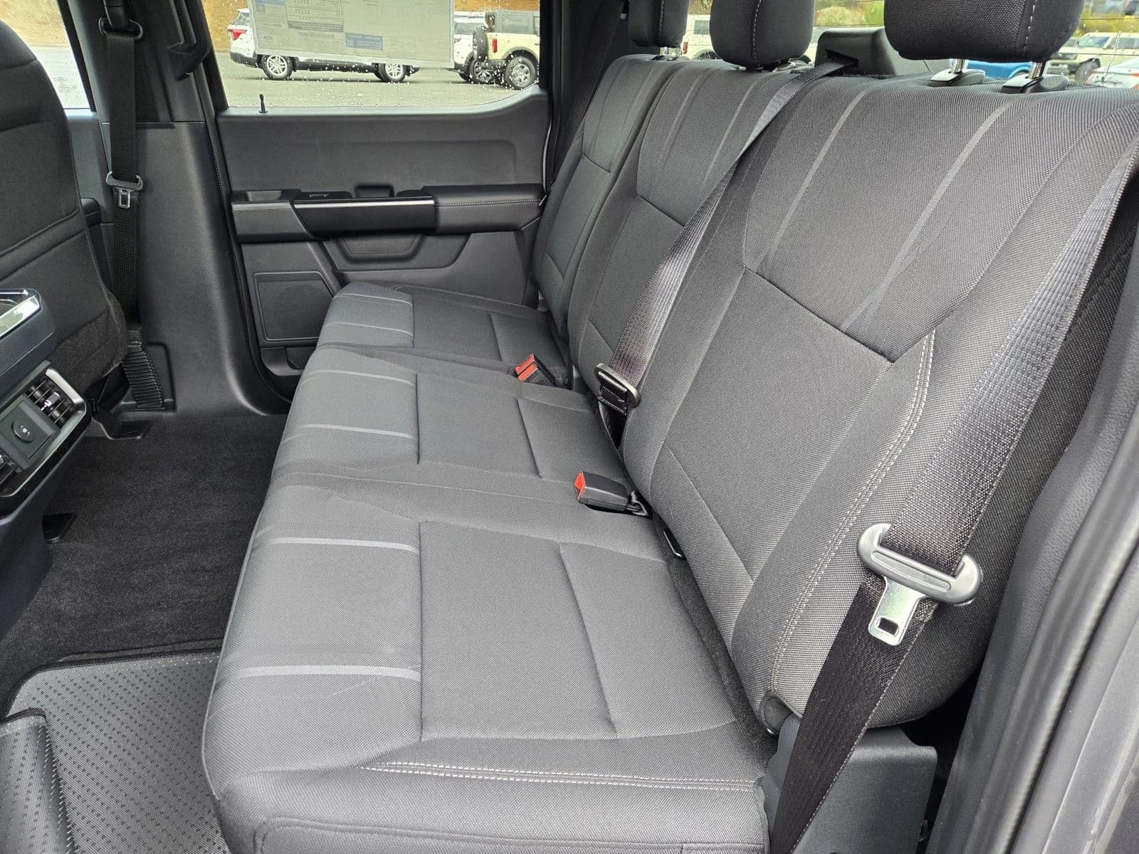 Ford F-150 STX 2WD SuperCrew 5.5' Box 2026 — side view