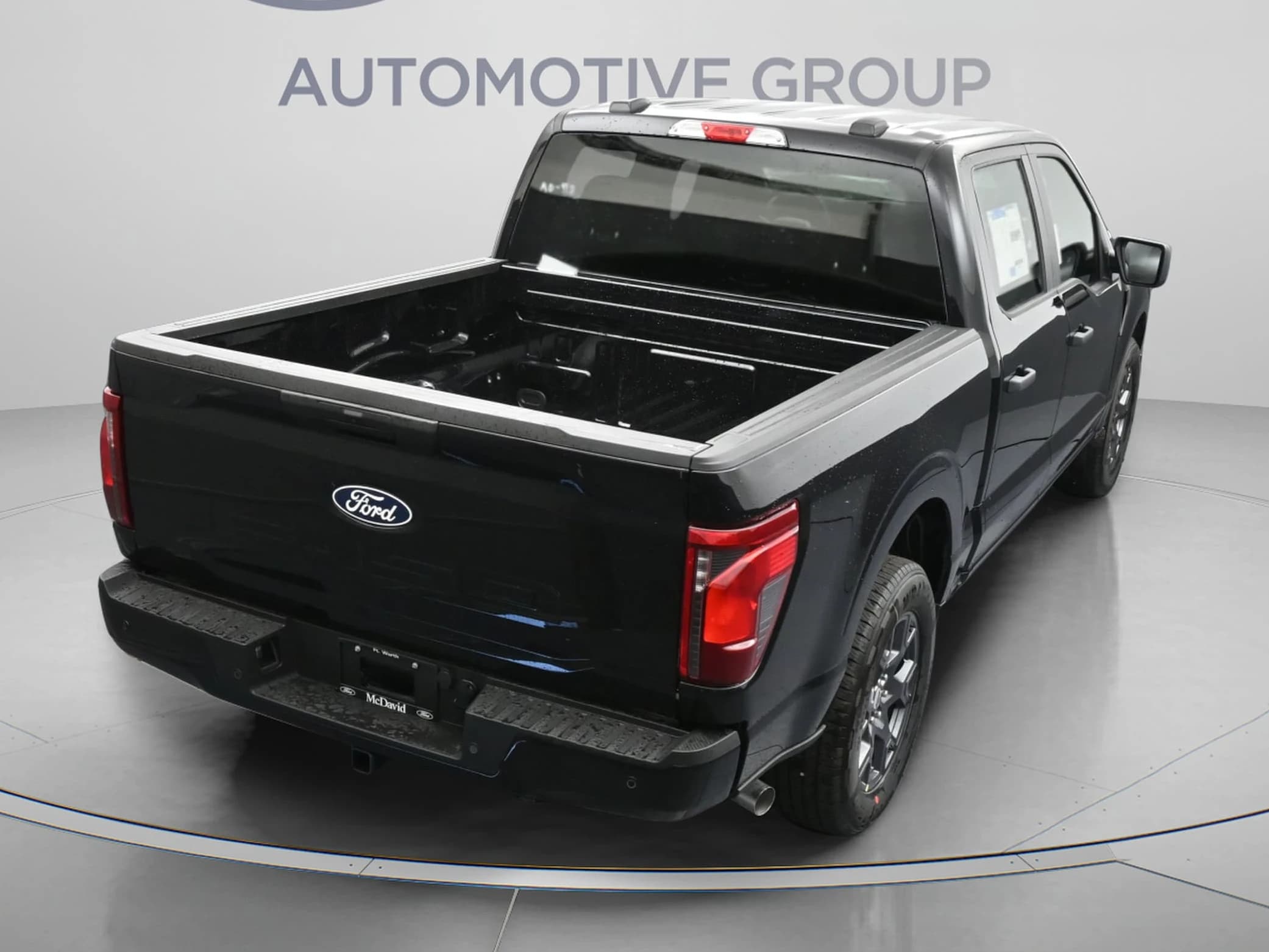 Ford F-150 STX 2WD SuperCrew 5.5' Box 2026 — side view