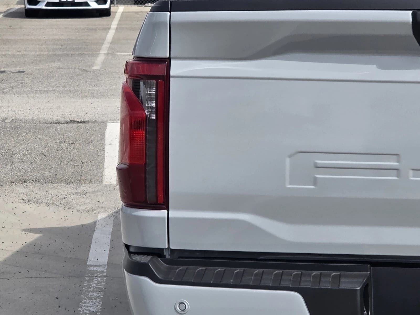 Ford F-150 STX 2WD SuperCrew 5.5' Box 2026 — side view