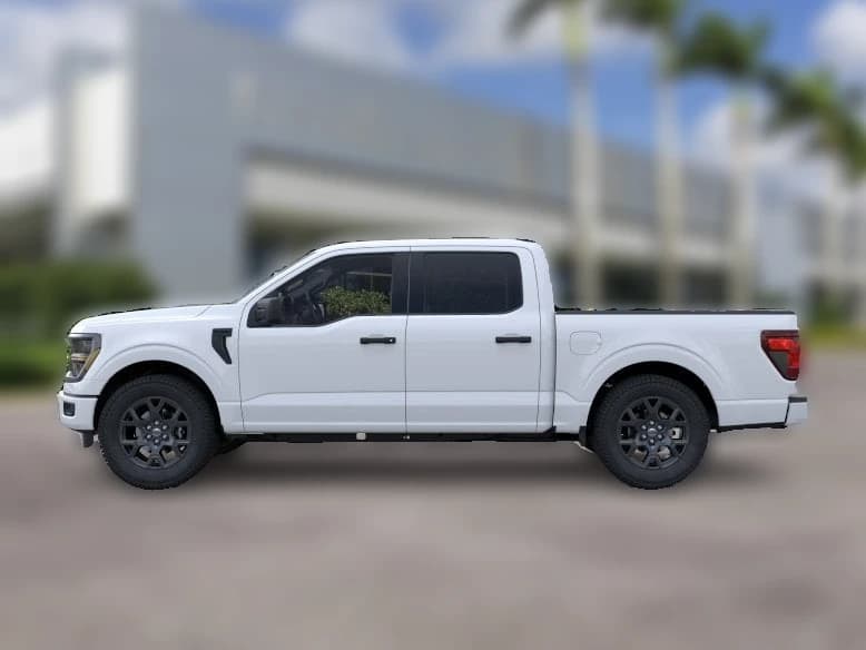 Ford F-150 STX 2WD SuperCrew 5.5' Box 2026 — side view
