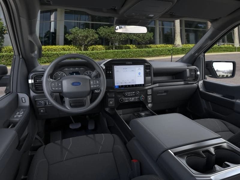 Ford F-150 STX 2WD SuperCrew 5.5' Box 2026 — side view