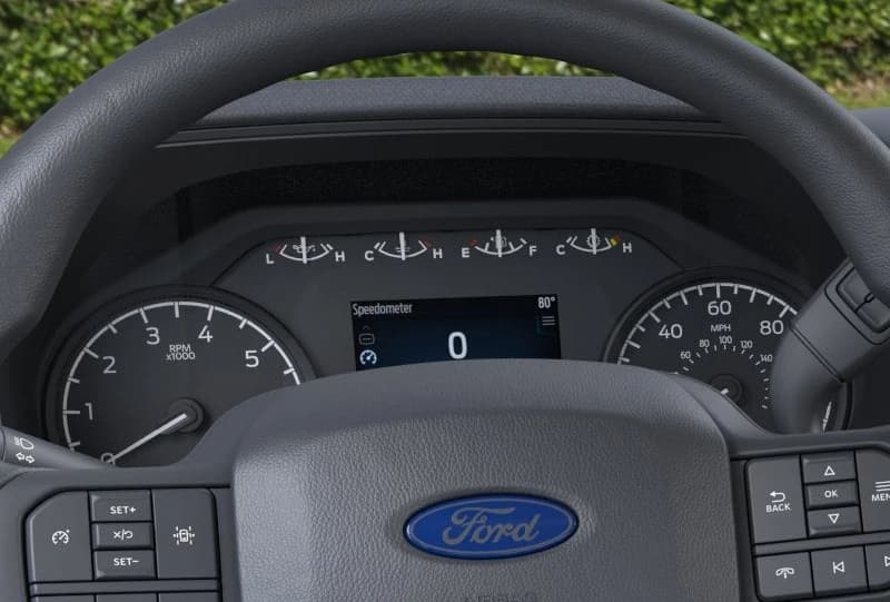 Ford F-150 STX 2WD SuperCrew 5.5' Box 2026 — side view