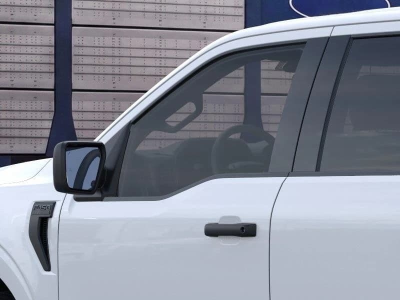 Ford F-150 STX 2WD SuperCrew 5.5' Box 2026 — side view