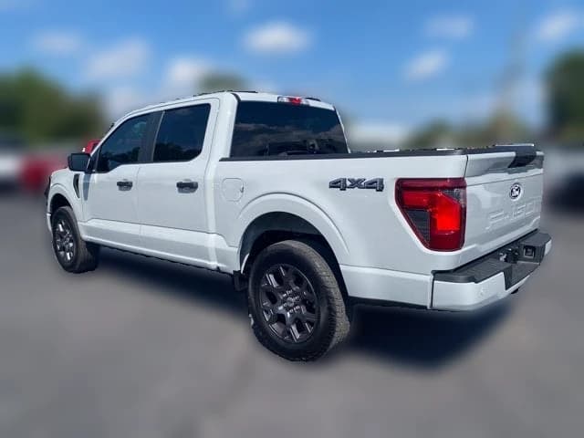 Ford F-150 STX 4WD SuperCrew 5.5' Box 2026 — side view