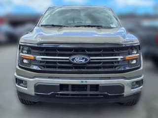 Ford F-150 XLT 2WD SuperCrew 5.5' Box