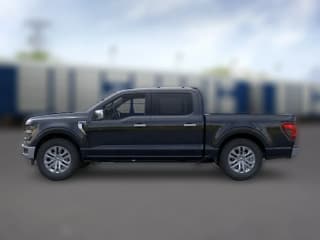 Ford F-150 XLT 2WD SuperCrew 5.5' Box