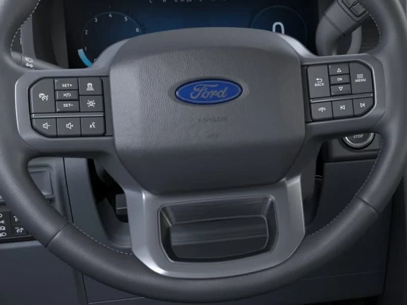 Ford F-150 XLT 2WD SuperCrew 5.5' Box 2026 — side view