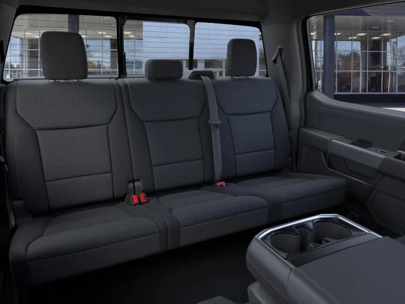 Ford F-150 XLT 4WD SuperCrew 5.5' Box 2026 — side view