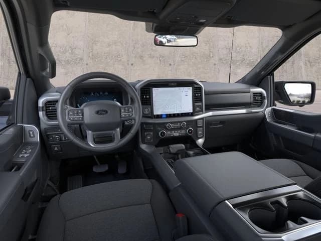 Ford F-150 XLT 4WD SuperCrew 5.5' Box 2026 — side view