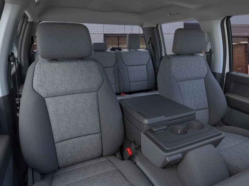 Ford F-150 XLT 4WD SuperCrew 5.5' Box 2026 — side view