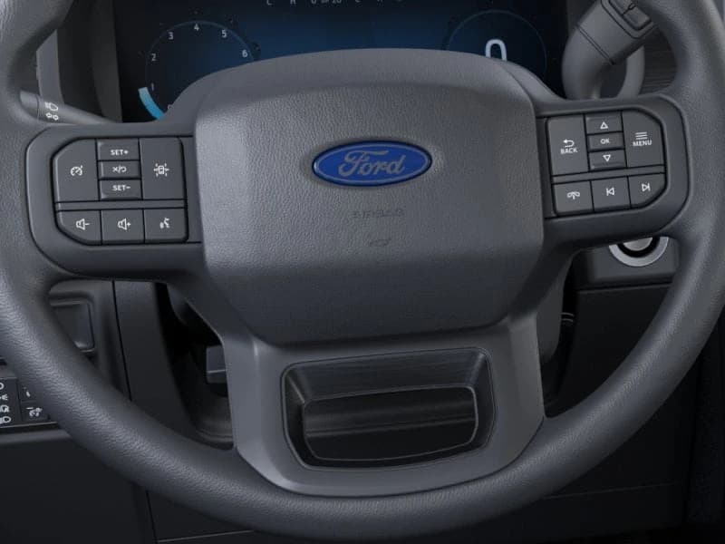 Ford F-150 XLT 4WD SuperCrew 5.5' Box 2026 — side view
