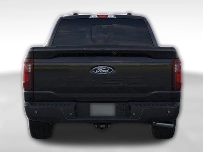 Ford F-150 XLT 4WD SuperCrew 5.5' Box 2026 — side view