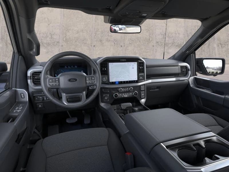 Ford F-150 XLT 4WD SuperCrew 5.5' Box 2026 — side view