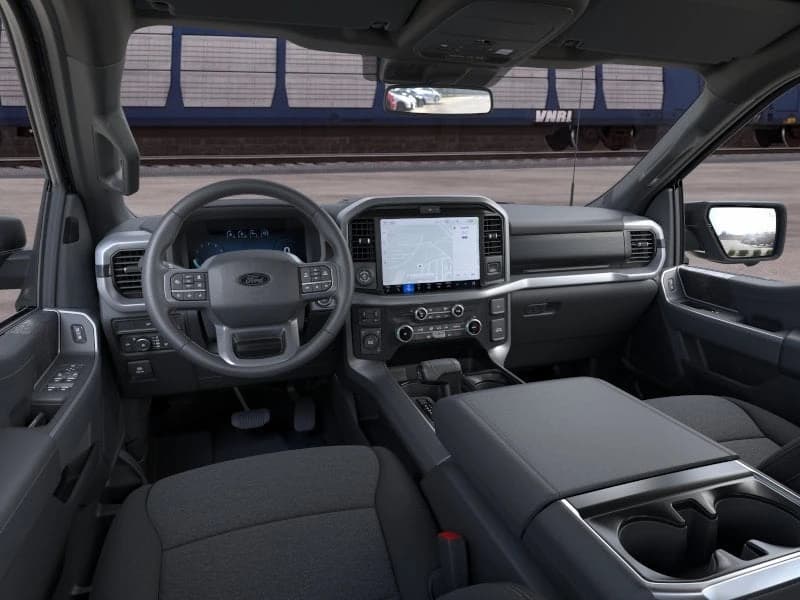 Ford F-150 XLT 4WD SuperCrew 5.5' Box 2026 — side view