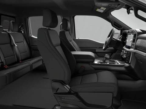 Ford F-150 XLT 4WD SuperCrew 5.5' Box 2026 — side view