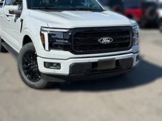 Ford F-150 LARIAT 2WD SuperCrew 5.5' Box