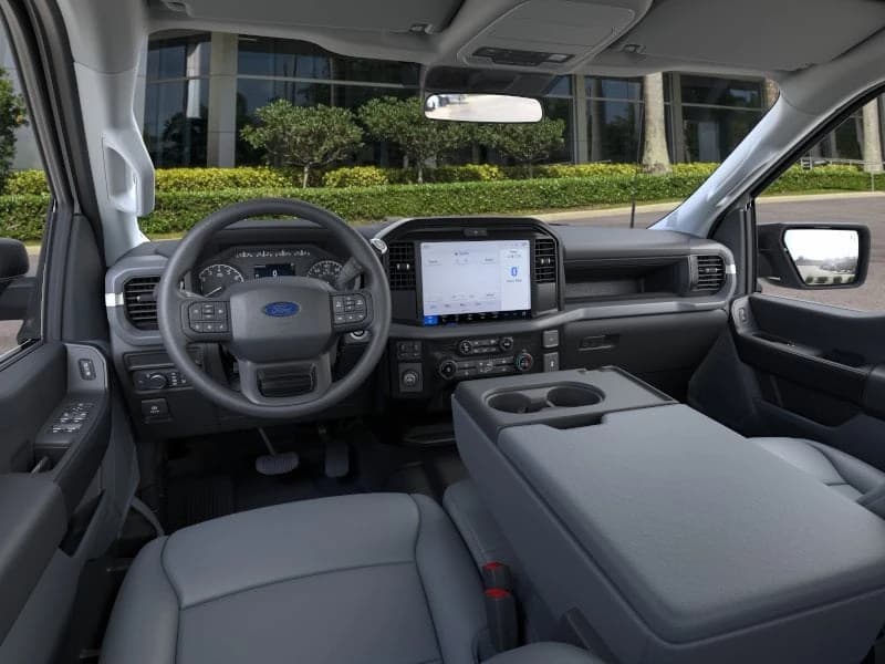 Ford F-150 XL 2WD SuperCab 6.5' Box 2026 — side view