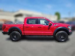 Ford F-150 Raptor 4WD SuperCrew 5.5' Box 2025 — side view
