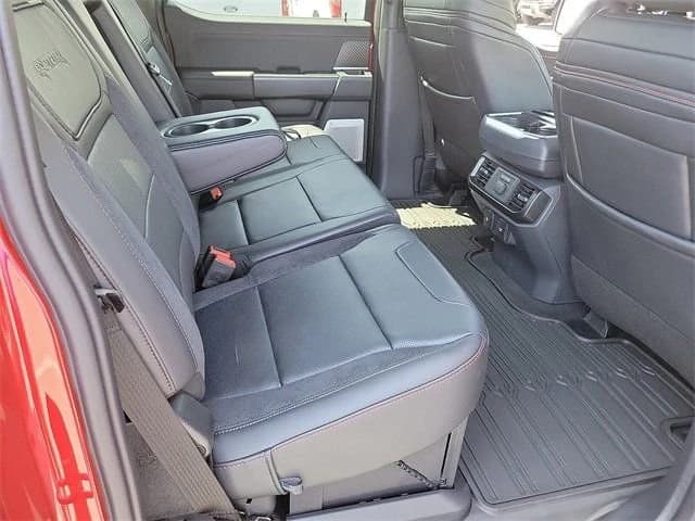Ford F-150 Raptor 4WD SuperCrew 5.5' Box 2025 — side view