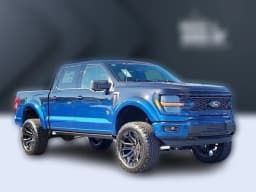 Ford F-150 XLT 4WD SuperCrew 5.5' Box 2025 — side view