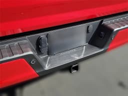 Ford F-150 XLT 4WD SuperCrew 5.5' Box 2025 — side view