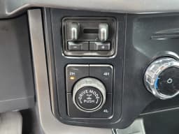 Ford F-150 XLT 4WD SuperCrew 5.5' Box 2026 — side view