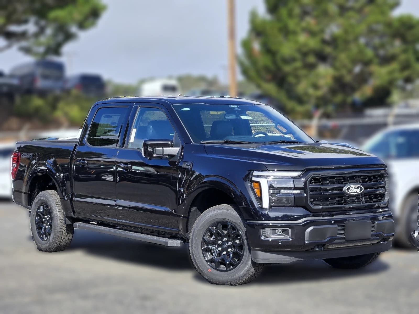 Ford F-150 LARIAT 4WD SuperCrew 5.5' Box 2026 — side view
