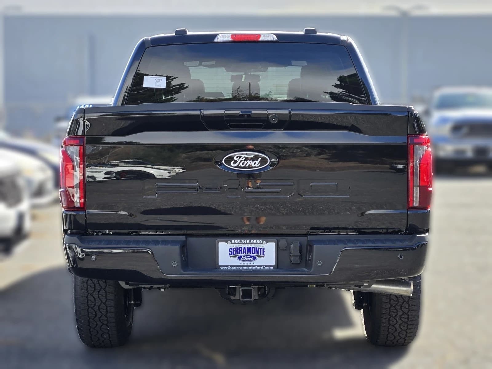 Ford F-150 LARIAT 4WD SuperCrew 5.5' Box 2026 — side view