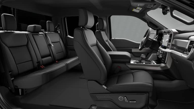 Ford F-150 LARIAT 4WD SuperCrew 5.5' Box 2026 — side view