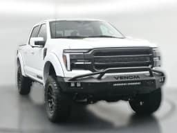 Ford F-150 LARIAT 4WD SuperCrew 5.5' Box 2025 — side view