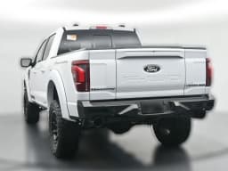 Ford F-150 LARIAT 4WD SuperCrew 5.5' Box 2025 — side view