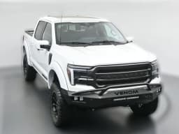 Ford F-150 LARIAT 4WD SuperCrew 5.5' Box 2025 — side view