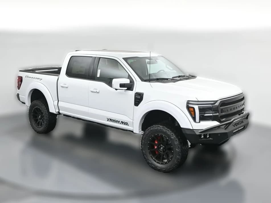 Ford F-150 LARIAT 4WD SuperCrew 5.5' Box 2025 — side view