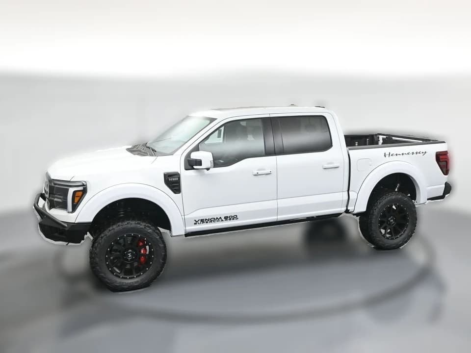 Ford F-150 LARIAT 4WD SuperCrew 5.5' Box 2025 — side view