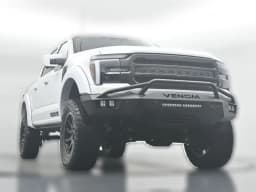 Ford F-150 LARIAT 4WD SuperCrew 5.5' Box 2025 — side view