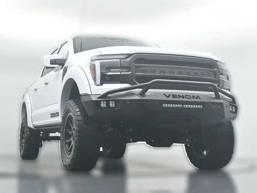 Ford F-150 LARIAT 4WD SuperCrew 5.5' Box 2025 — side view