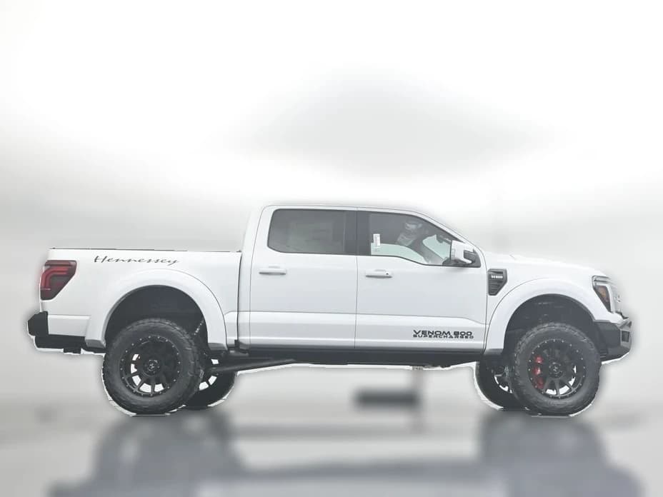 Ford F-150 LARIAT 4WD SuperCrew 5.5' Box 2025 — side view