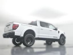 Ford F-150 LARIAT 4WD SuperCrew 5.5' Box 2025 — side view