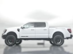 Ford F-150 LARIAT 4WD SuperCrew 5.5' Box 2025 — side view