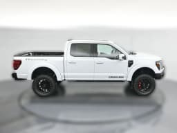 Ford F-150 LARIAT 4WD SuperCrew 5.5' Box 2025 — side view