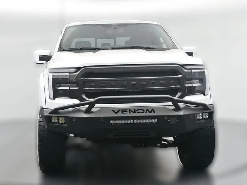 Ford F-150 LARIAT 4WD SuperCrew 5.5' Box 2025 — side view