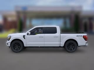 Ford F-150 LARIAT 4WD SuperCrew 5.5' Box