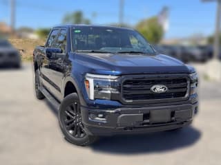 Ford F-150 LARIAT 4WD SuperCrew 5.5' Box