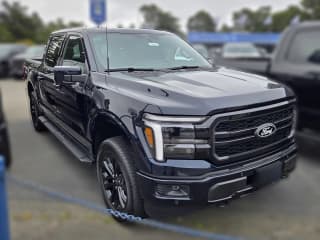 Ford F-150 LARIAT 4WD SuperCrew 5.5' Box