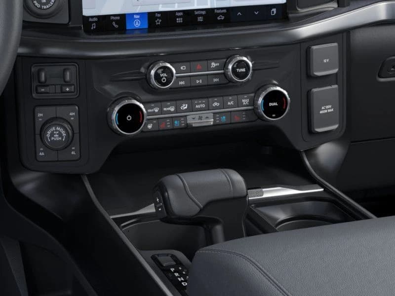 Ford F-150 LARIAT 4WD SuperCrew 5.5' Box 2025 — side view
